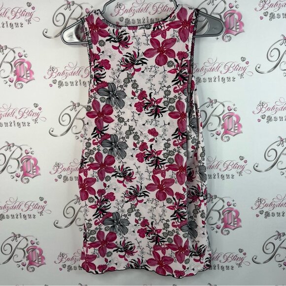 Laiasia tank top ruffle detail Floral Sleeveless Top in Pink black white Gray - Picture 2 of 11